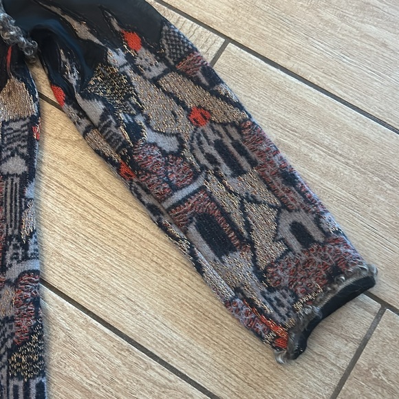 CHANEL Runway Skyline Cashmere Mini Dress - Picture 3 of 15